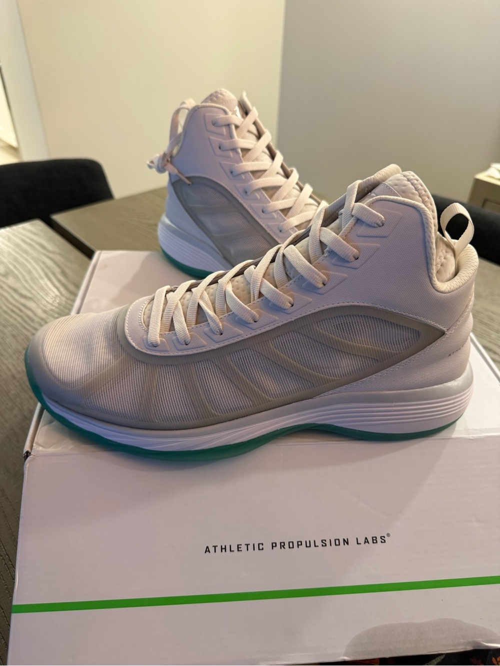 NIB Athletic Propulsion Labs High-Top Trainers in Grey/White with Teal Sole-14